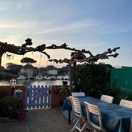 Maison Au Bord De L'Etang 르발카레스 외부 사진